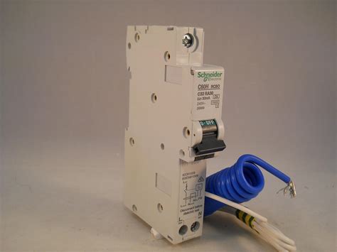 Schneider Rcbo 32 Amp 30ma Type C 32a C60h Multi9 C60hc32ra30 Merlin Gerin 26889 Willrose