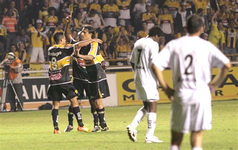 Ap S Susto Crici Ma Vence O Bragantino E Mant M Em Casa