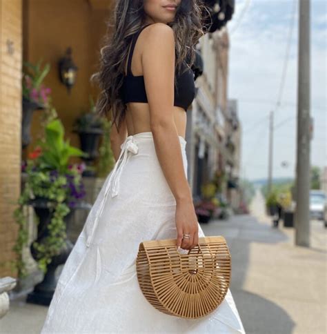 8 Hot Sexy Samantha Guerrero Bikini Pics