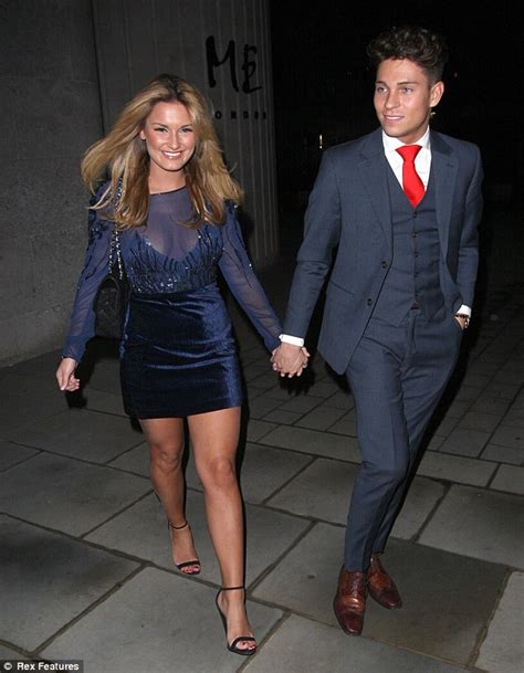 Joey Essex Treats Girlfriend Sam Faiers To A Private Dinner Suite Daily Mail Online