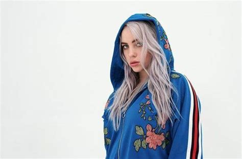 Sección Visual De Billie Eilish Bored Vídeo Musical Filmaffinity