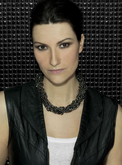 Laura Pausini Photo 4 Of 25 Pics Wallpaper Photo 338928 Theplace2