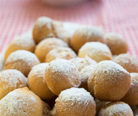 Ricette Di Carnevale Castagnole Alla Ricotta Deliziosi Dolcetti