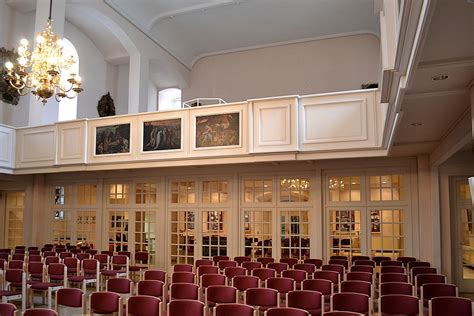 Neustädter Hof und Stadtkirche St Johannis rumabel