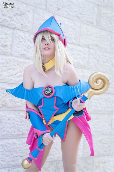 Dark Magician Girl Cosplay (Japanese version) : r/yugioh