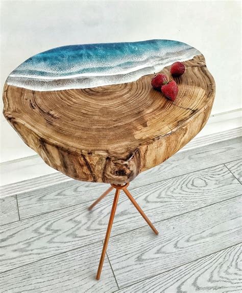 Стол из дерева и эпоксидной смолы «Шум прибоя » в интернет-магазине ...