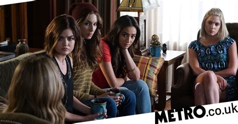 Pretty Little Liars Reboot In The Works From Riverdale Showrunner Metro News