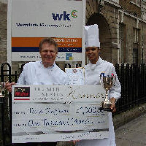 Foodies react to street to kitchen receiving a major culinary award 14