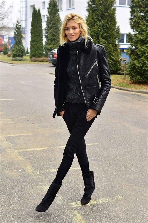 Anja Rubik Style – Out in Warsaw, Poland January 2015 – celebsla.com