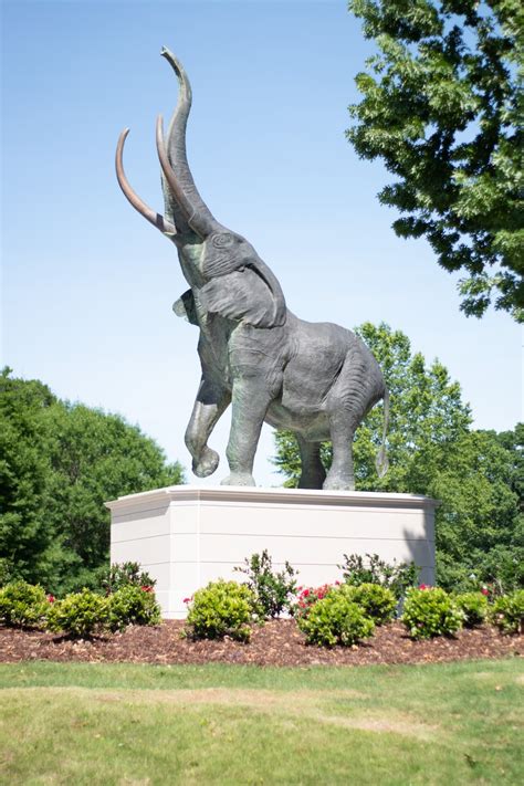 Alabama Crimson Tide Elephant Statue