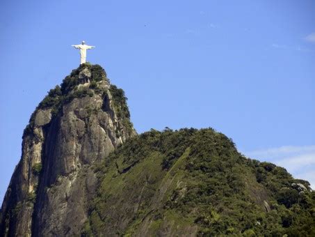 kostenlose foto monument statue symbol wahrzeichen kreuz rio de