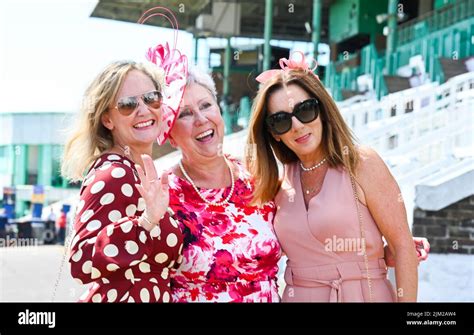 Brighton Races Ladies Day 2022 Hi Res Stock Photography And Images Alamy