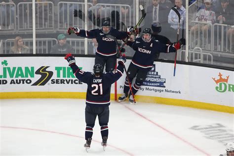 Uconn Mens Hockey Beats Northeastern 4 1 Advances To Hockey East