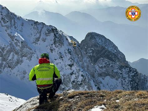 Grignone Recuperati Alla Base Del Canalone I Corpi Dei Due Alpinisti