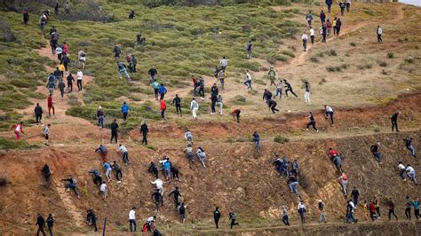 Ceuta Las Impactantes Im Genes De La Llegada Masiva De Inmigrantes Al