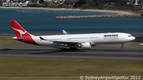 Qantas Airways Airbus A330 300 Vh Qpa Tower View Take Off At Sydney Airport Syd Yssy Youtube