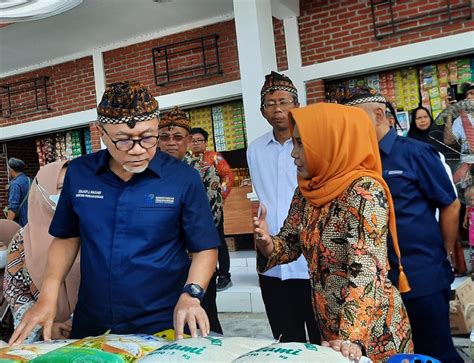 Menteri Perdagangan Zulkifli Hasan Resmikan Pasar Ketidur Di Kota Mojokerto