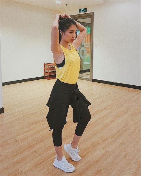 Bởi thân hình nóng bỏng 3 hot girl phòng gym này luôn đốt mắt người đối diện ngay từ cái nhìn