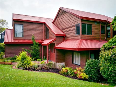 Metal Roofs What Are The Pros And Cons Of This Type Of Roofing Ergo