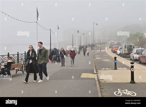 Clevedon Uk 18th Feb 2024 On A Mild Afternoon At Clevedon Seafront