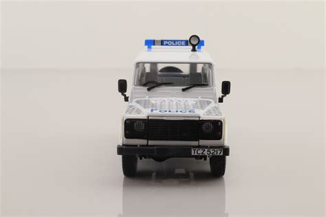 Corgi CC07716 Land Rover 110 Defender PSNI Police Service Of