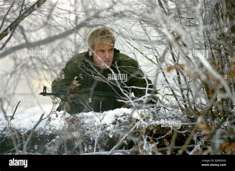 OWEN WILSON, BEHIND ENEMY LINES, 2001 Stock Photo - Alamy