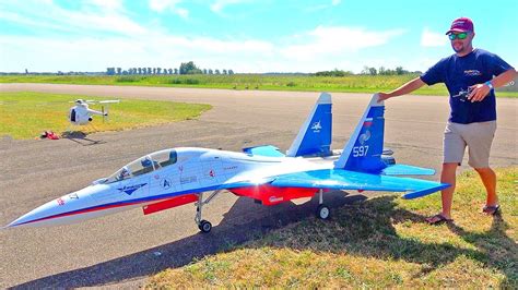 Xxxl Rc Sukhoi Su Twin Turbine Model Jet Flight Demonstration Youtube