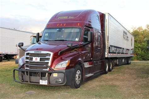 2020 Freightliner Cascadia 126 Sleeper Semi Truck 2020 Fre Flickr