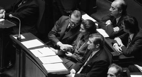 Simone Veil Lhonneur La Cit De L Conomie Une Br Ve Histoire D Art