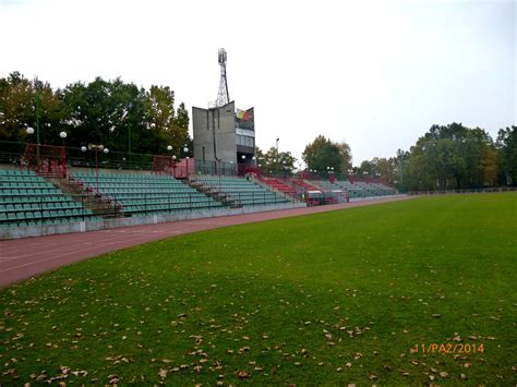 Stadion Im Ks P K Jana Mrugacza W Legionowie Stadion Legionovii