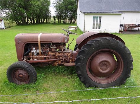 Трактор картинки настоящий (52 фото) - красивые картинки и HD фото