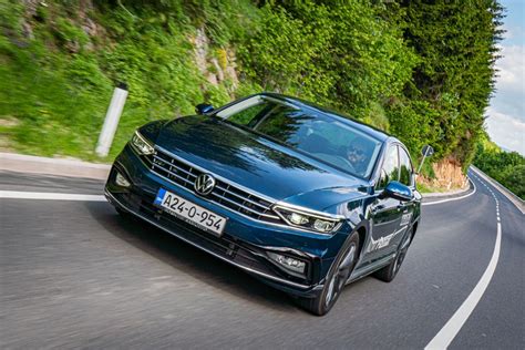 Test Volkswagen Passat Tdi Facelift S Punim Pravom U Vrhu Segmenta