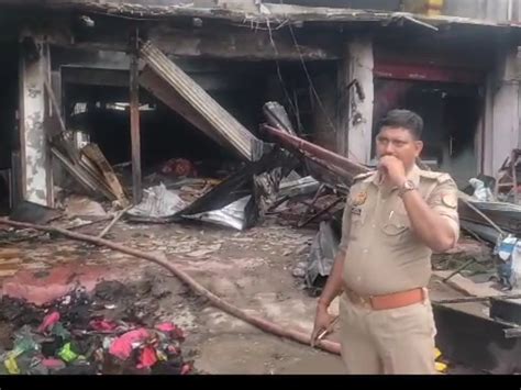 Goods Worth Lakhs Burnt To Ashes Fire Brigade Found Control Accident