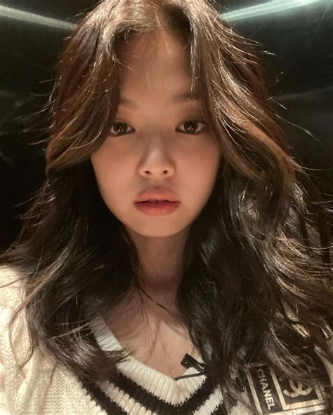 200921 JENNIE INSTAGRAM UPDATE | kpopping