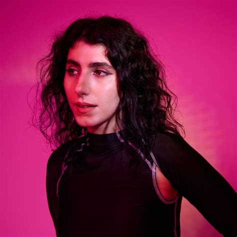 merve artist profile