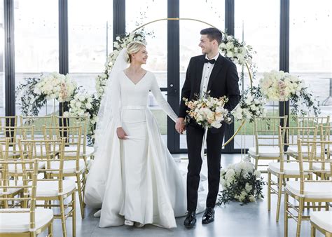 how to change your name on f 2