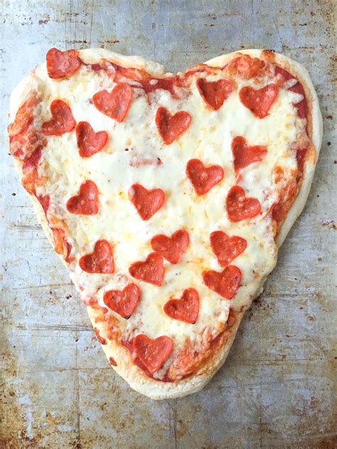 Heart Shaped Pizza Valentines Day 2024 Adah Linnie