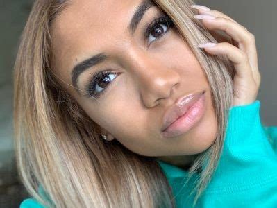 Paige Hurd Biography Archives Watch Your Favourite Artists And Famous