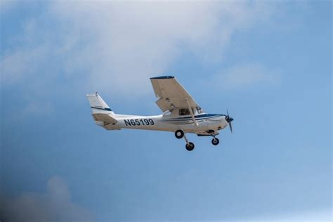 1 Cessna Long View Aircraft Cockpit Image Royalty-Free Photos and Stock Images | Shutterstock