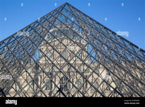 Louvre Art Museum Paris France Stock Photo Alamy