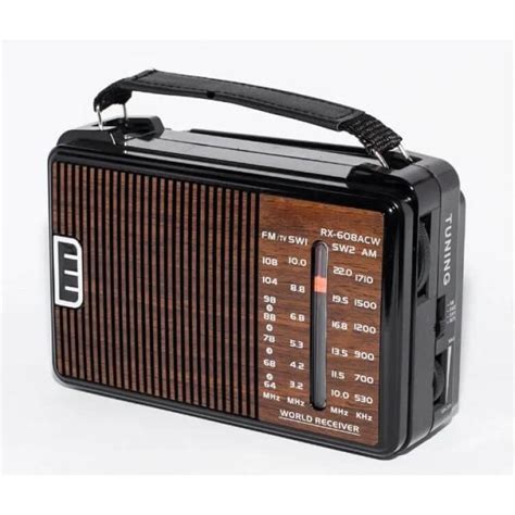 Мощный портативный радиоприемник, работает от сети и от батареек ...