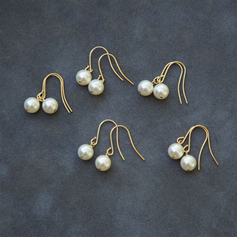 Pearl Drop Earrings Gold Bridesmaid Earrings Set Of 5 Pearl Etsy