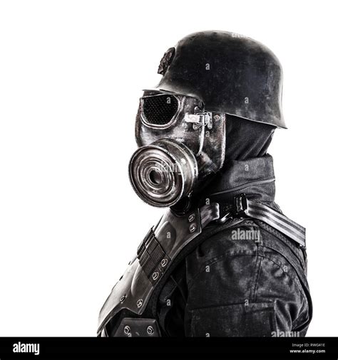 A Military Gas Mask High Resolution Stock Photography And Images Alamy