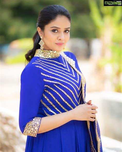 Actress Sreemukhi 2018 Latest HD Photo Shoot Gallery Diwali Outfits