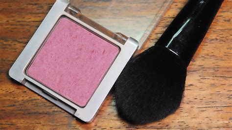 FACE: Clinique Blushing Blush Powder Blush 'Iced Lotus' | Lady Rattus Blog