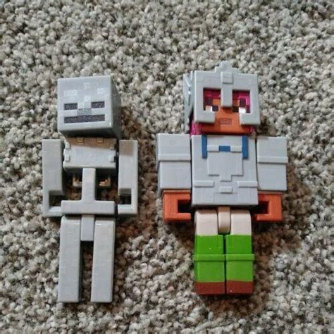 Minecraft Dungeons Adriene And Skeleton Figure 2 Pack 3921410066