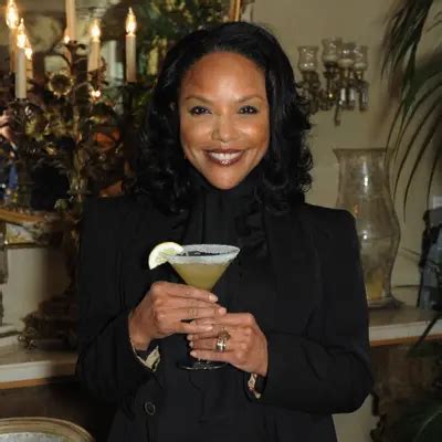 lynn whitfield net worth 2021