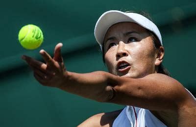 Peng Shuai in last eight at Houston tennis