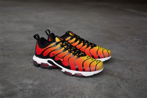 8 пар кроссовок на осень - Статьи блога интернет магазина Sneakerhead