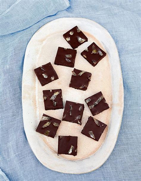 Truffes au chocolat pour 12 personnes Recettes Elle à Table